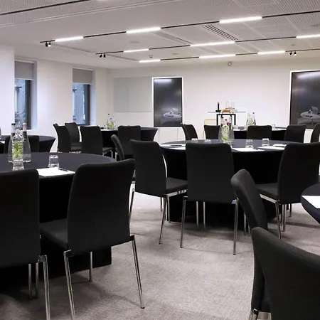 Courtyard by Marriott Paris Gare de Lyon-2