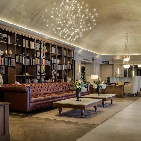 The Queens Hotel-2