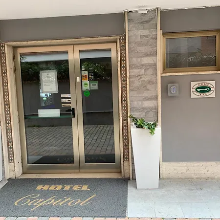 Hotel Capitol-2