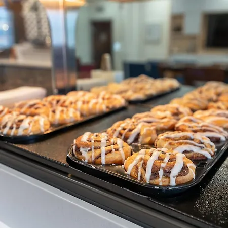 Holiday Inn Express Hotel & Suites Coralville By Ihg-2