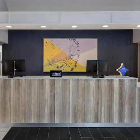 Spark By Hilton Bentonville-2