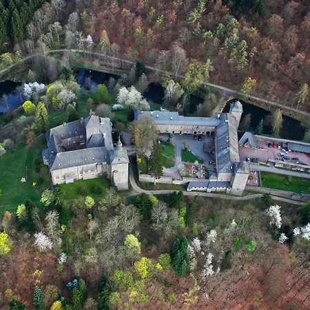 Hotel und Restaurant Burg Schnellenberg-3