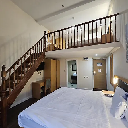 Cromwell Hotel-2