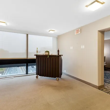Four Points By Sheraton Boston Newton-3