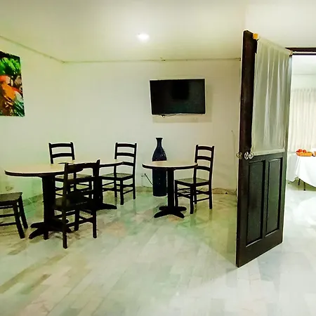 Hotel Imperial Laguna Faranda Cancun-3
