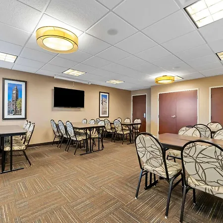 Comfort Inn & Suites Avera Southwest-2