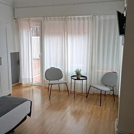 Hostal El Ninot-2