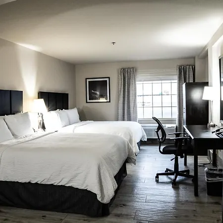Lucille'S Hotel, Restaurant, & Bar-3
