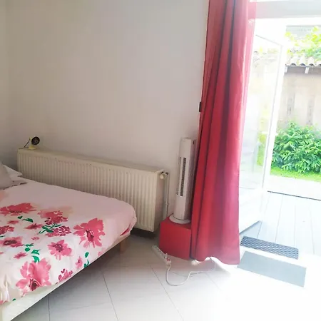 Les Bains Douches-3