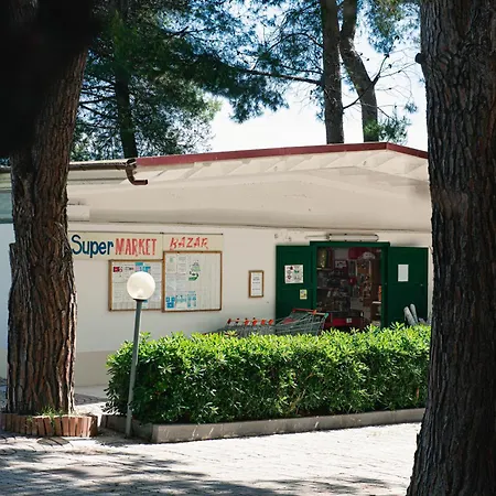 Villaggio Turistico Le Diomedee-2