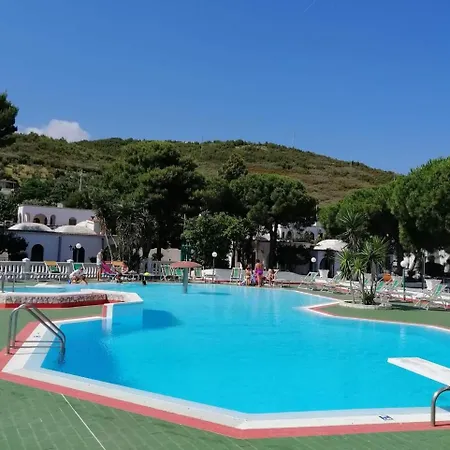 Villaggio Turistico Valle Scinni-2