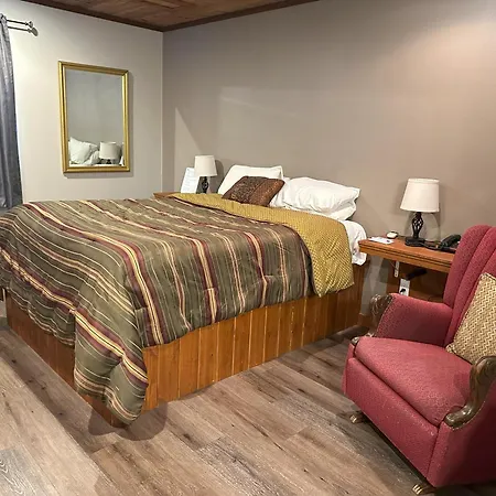 Timber Lodge Inn-3