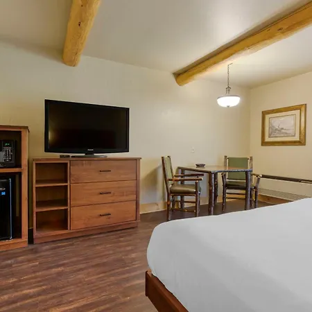Best Western Ponderosa Lodge-3