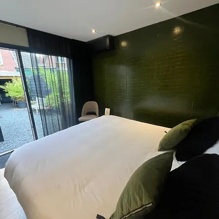 B&B Bardot-3