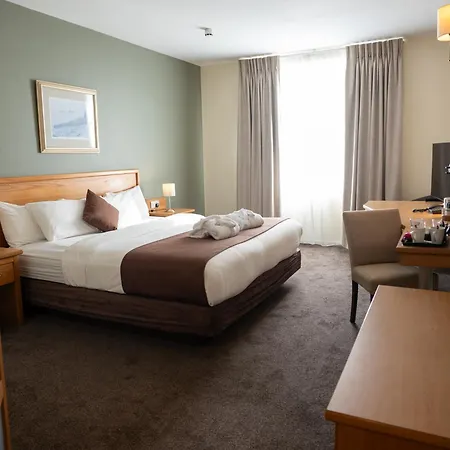 Future Inn Cardiff Bay-2