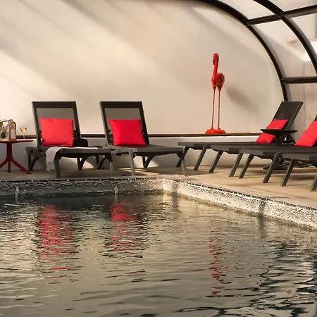 Vila De La Mar & Spa-2