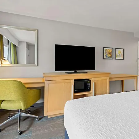 Hampton Inn & Suites Wilson I-95-3