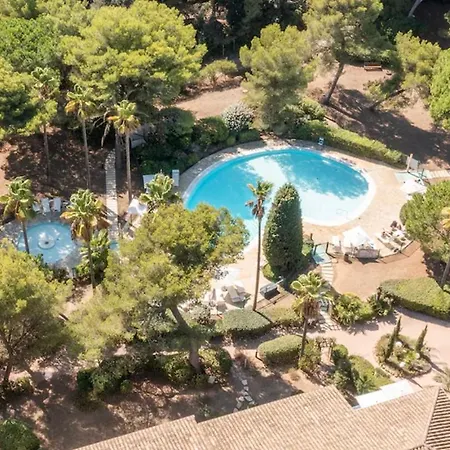LA BADINE Appartement rénové Haut de game et Parc Prestations Premiumamme avec Climatisation Vue Pisc-2