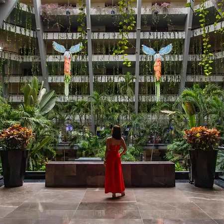 The Pyramid Cancun By Oasis-2