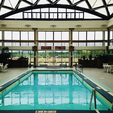 Holiday Inn & Suites Pittsfield-Berkshires By Ihg-2