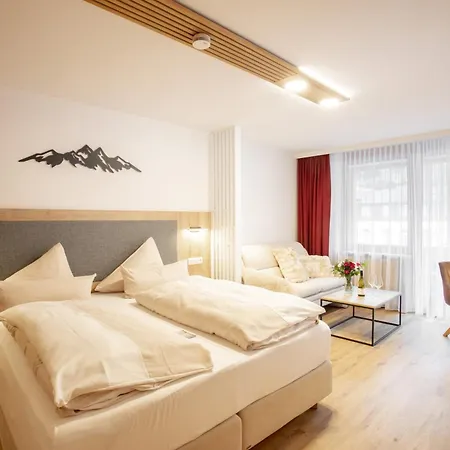 Yachthotel Chiemsee GmbH-2