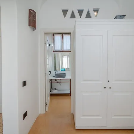 Sorella Luna Room Boutique, Centro di Olbia-3