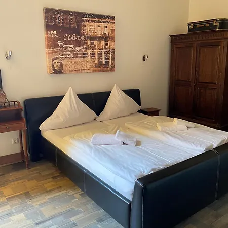 Avalon Bed & Breakfast-2