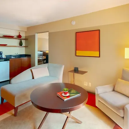 Crowne Plaza - Chicago West Loop By Ihg-2
