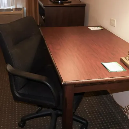 Wingate By Wyndham Peoria - Complimentary Area Shuttle-2