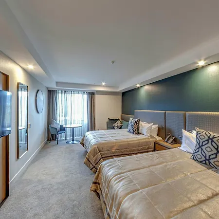 Distinction Luxmore Hotel-2