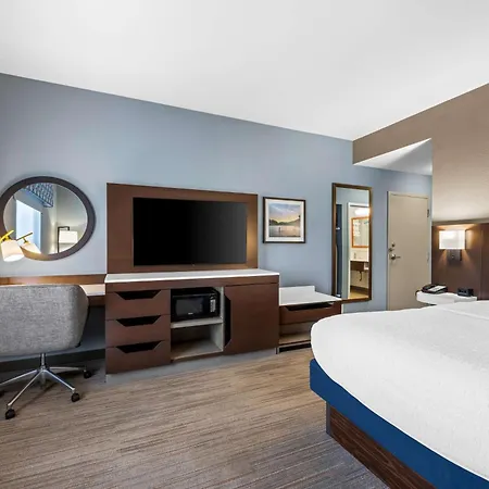 Hampton Inn Greenville-3