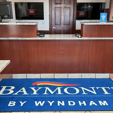 Baymont By Wyndham Petoskey-3