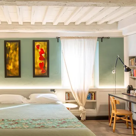 Duccio Nacci Rooms- Guesthouse-3