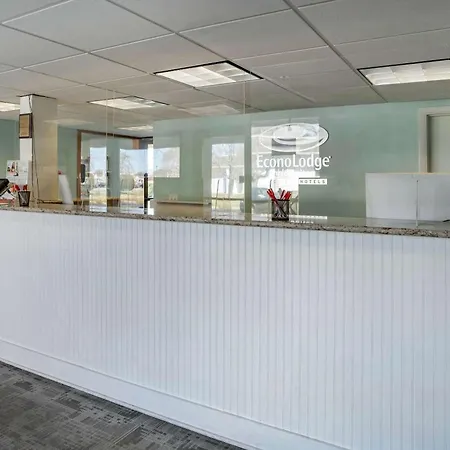 Econo Lodge Inn & Suites Rehoboth Beach-3