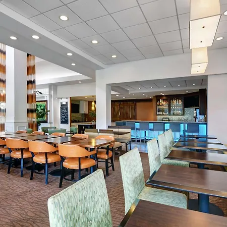 Hilton Garden Inn Hamilton-3