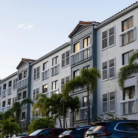 Holiday Inn & Suites Boca Raton - North-3