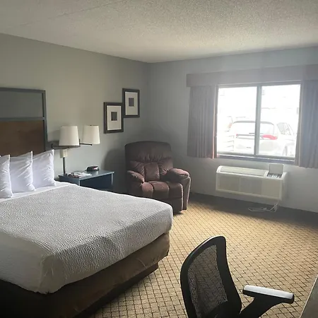Americinn By Wyndham Hartford Wi-3