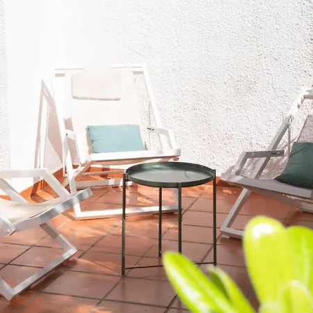 Mr Hotelet De La Racona & Apartments-3
