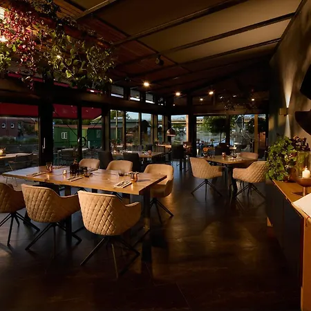 Hotel&Restaurant Fackelgarten Plau am See-3