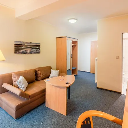 Hotel Strandburg-2