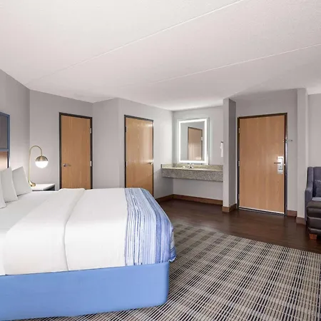 Americinn By Wyndham Shakopee Near Amphitheater-3