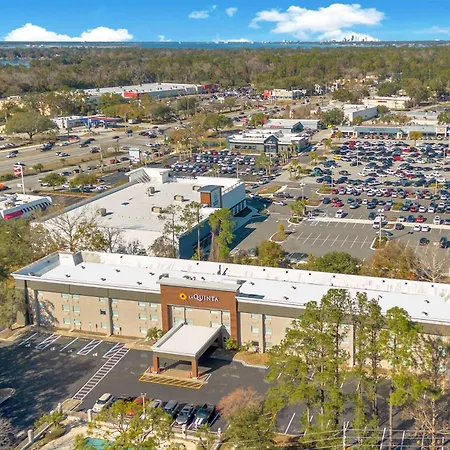 La Quinta Inn & Suites By Wyndham Jacksonville Mandarin-3