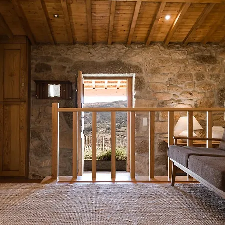 Quinta Da Portela - Casa Visconde Arneiros - By Rowdhouses-2
