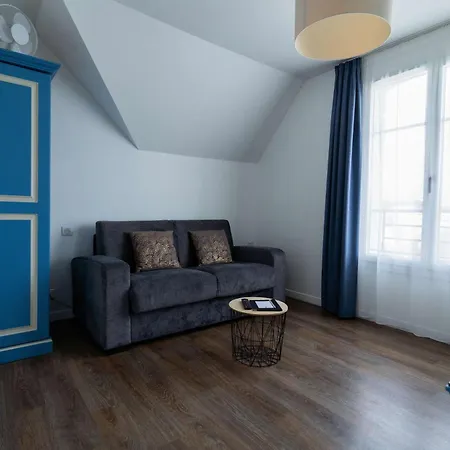 Best Western Hotel De La Plage Saint Marc sur Mer-2