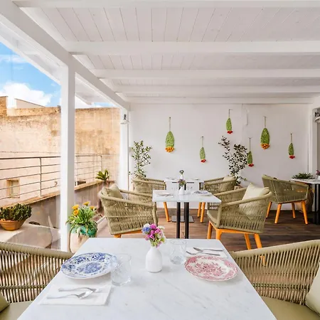 Corte Patitari - by Patitari Suites-3