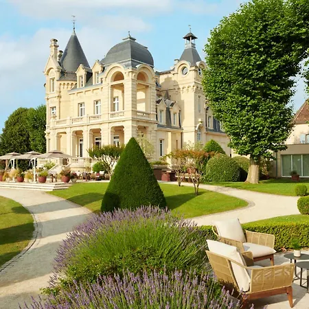 Château Hôtel Grand Barrail-3