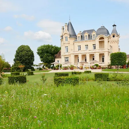 Château Hôtel Grand Barrail-2