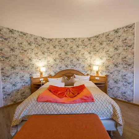 Romantik Hotel Namenlos-3