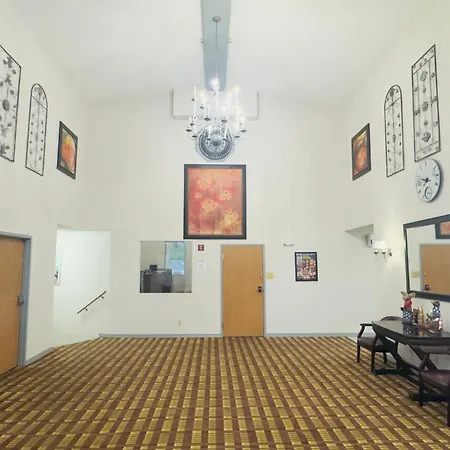Scenic Hills Inn-3