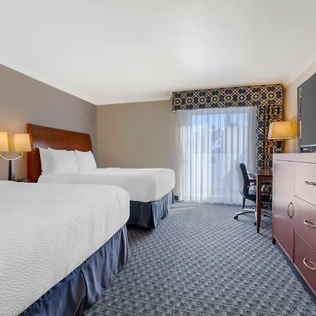 Best Western Plus Marina Shores Hotel-2